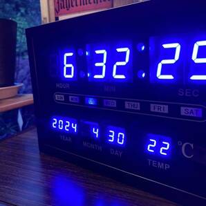 LED デジタル ネオン クロック ライト ブルー ランプ 壁掛け 卓上 時計 日付 温度計 アメリカン 雑貨 ダイナー ガレージ バー インテリアの画像3