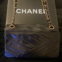 CHANEL シャネル　ラムスキン　Wチェーンショルダーバッグブラックゴールド金具　ヴィンテージ_画像2