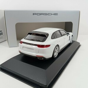 中古品 1/43 Porsche特注 ポルシェ パナメーラ ターボS e-hybrid Whiteの画像3
