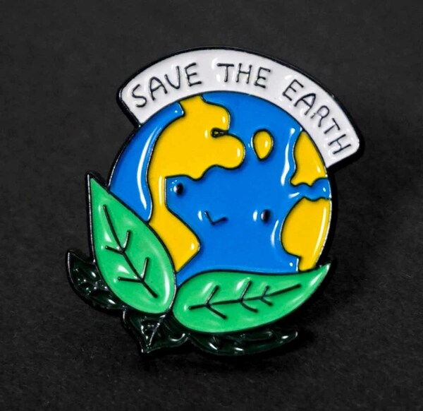  萌地球　環境保護■ ■ 新品 『SAVE THE EARTH』■地球を救う.ピンバッジ バッチ■環境にやさしい ■ファッション