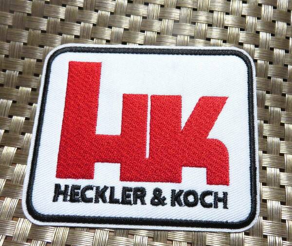 四角HKロゴ◇白赤◆新品　ヘッケラー&コッホ　Heckler & Koch 　HK　刺繍ワッペン（パッチ）ドイツ■ミリタリー・サバゲー■衣類・洋服DIY