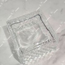 小物入れ 蓋付き エレガント 瑠璃 ガラス製 透明 高級 インテリア プレゼント おすすめ 人気 デザイン 玄関 リビング 記念日 北欧 _画像6