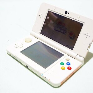 【質Banana】中古・簡易動作確認済み品!! Nintendo/任天堂 New3DS ポータブルゲーム機 カバー付き 現状渡し♪.。.:*・゜④の画像1