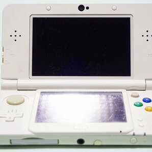 【質Banana】中古・簡易動作確認済み品!! Nintendo/任天堂 New3DS ポータブルゲーム機 カバー付き 現状渡し♪.。.:*・゜④の画像5