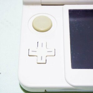 【質Banana】中古・簡易動作確認済み品!! Nintendo/任天堂 New3DS ポータブルゲーム機 カバー付き 現状渡し♪.。.:*・゜④の画像3