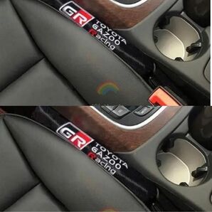 トヨタ ＧＲ ガズーレーシング 刺繍 シートベルト 隙間 クッション ２本