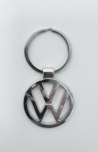 フォルクス　ワーゲン　3D 立体　キーホルダー　シルバー　エンブレム　キーケース　キーリング　Volkswagen