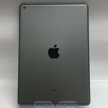 Apple　iPad 第9世代　64GB　Wi-Fiモデル　スペースグレイ　MK2K3J/A　訳あり品　バッテリー100％_画像2