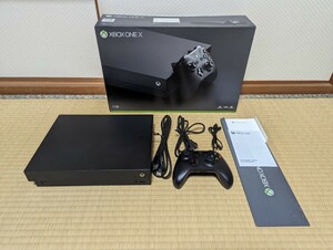 Microsoft マイクロソフト XBOX ONE X 1TB 本体 初期化済