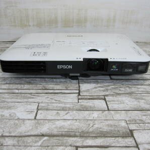 ★☆EPSON ビジネスプロジェクター EB-1795F ランプ使用時間1570/56☆★の画像2