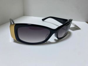 【新品未使用】OLIVER PEOPLES オリバーピープルズ サングラス レディース オシャレ タグ付き セレブ ブラック×ゴールド 女性用 メガネ