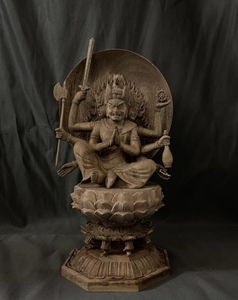 井波彫刻　 極上品　仏教工芸品　総楠材　木彫仏像　馬頭観音菩薩座像