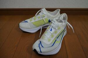 WMNS　ZOOM FLY３ ズームフライ３　ナイキ　NIKE　US6.5　23.5ｃｍ