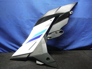 GSX250R　DN11A　　右サイドカバーカウル　　「送料表」あり③