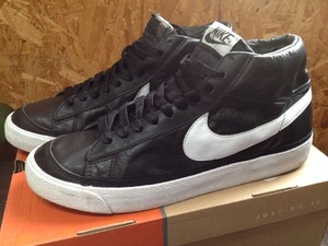 NIKE　BLAZER MID VNTG　黒/白　ナイキ ブレザー ミッド ビンテージ ブレーザー UK別注　SB