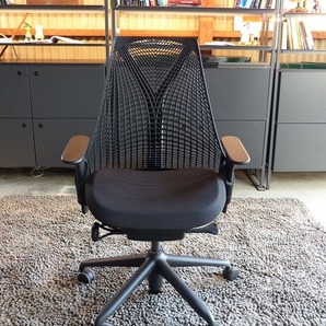 ハーマンミラー(Herman Miller) SAYL Chair(セイルチェア) 2021年｜デスクチェア オフィス PC 書斎 椅子の画像1