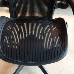 ⑥Herman Miller ハーマンミラー|Aeron Chair アーロンチェア|クラシック Bサイズ｜AE123AWBの画像3