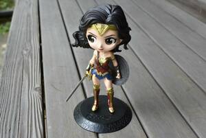 Q posket ★ ジャスティス・リーグ　ワンダーウーマン justice league wonder woman 映画 ワーナー 非売品