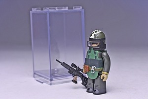 【SPECIAL FORCE キューブリック】★SEK★純正ディスプレイケース付★series4★MEDICOM TOY★KUBRICK★メディコムトイ★