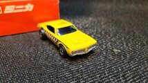 【マテルのミニカ　HOTWHEELS　アメリカンタクシー　MAXI TAXI　車体美品　少塗装剥げあり　香港製　赤箱】_画像3