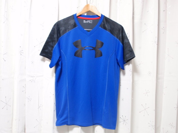 2ＸLサイズ◆《UNDER ARMOUR／アンダーアーマー》ヒートギア／heat gear◆半袖Vネックシャツ！（A)◆未使用！