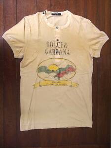 新古品☆サンプル品☆Ｂ級品☆ＤＯＬＣＥ＆ＧＡＢＢＡＮＡ☆ドルガバ☆トップス☆半袖☆ボタン☆ベージュ☆４８☆４０４Ｓ４－Ｅ１４３７１