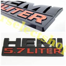 即納◎送料込み◎[黒]HEMI 5.7 LITER エンブレム ステッカー dodge ram jeep グラチェロ charger challenger ダッジ マグナム カスタム_画像1