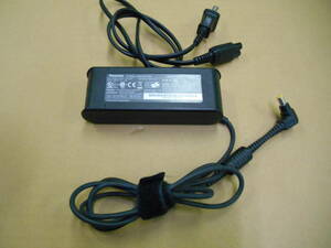 Panasonic AC adapter CF-AA6502A M1 16V 5.0A outer diameter 5.5 inside diameter 2.6 (2