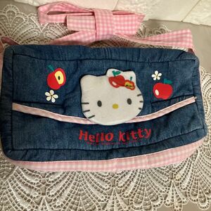 Sanrio Helloキティティシュケースチェリーデニムチェック　