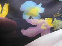 綿生地 ネイビー　鮮やかお花プリント 105㎝幅×2M_画像9