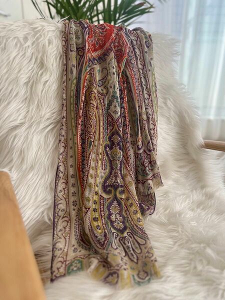 美品　ETRO スカーフ　シルク