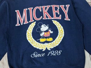 17．USA製 ディズニー 90s ヴィンテージ デカロゴ プリント ミッキー スウェット シャツ トレーナー Disney Mickey メンズM 紺赤黄x207