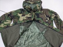 12．ECWCS GORETEX GEN1 米軍 USARMY 迷彩柄 カモ柄 ゴアテックス パーカー ミリタリー エクワックス アメリカ軍 メンズM 緑茶黒z405_画像3