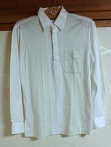 白地に黄緑とベージュの縦縞が入った光沢のある綿生地を使ったARAMISの長袖シャツ、Mサイズ_画像1