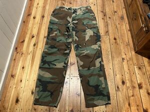  the US armed forces the truth thing S-R USA import cargo pants camouflage 100 jpy start selling out wood Land duck military pants army bread 86 year made the US armed forces discharge goods 