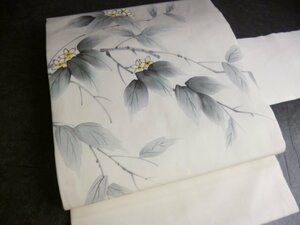 Art hand Auction 586 ■ Patrón de árbol de flores del artista pintado a mano y teñido Shiose Nagoya obi ■ Girasol, banda, Obi de Nagoya, A medida