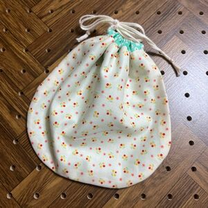 まる巾着　ハンドメイド