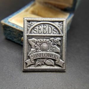 2003年 Birds＆Blooms ヒマワリ 切手モチーフ ヴィンテージ ブローチ ピューター製 レトロキュート SUNFLOWERS & SEEDS YDA27