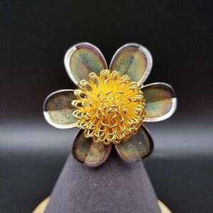 メタルフラワー メッシュ ヴィンテージ ブローチ ゴールドトーン 立体のお花 昭和レトロ コスチュームジュエリー YDA77