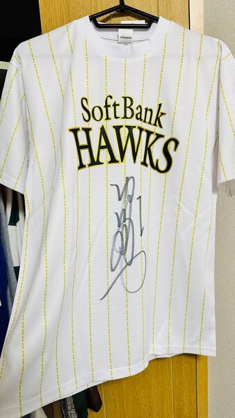 内川聖一直筆サイン入りTシャツ 福岡ソフトバンクホークスレプリカ 鷹の祭典 LARGE Majestic 応援グッズ