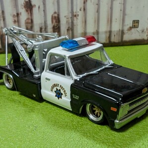 ★1/64トミカサイズ シボレーＣ-30レッカー車（ＨＷパトロール）改リム、ローダウン、★他にも色々出品中!の画像4