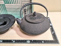 南部鉄器 ミニ鉄瓶まとめて 鉄瓶 鉄器 まとめて 急須 茶器 セット 煎茶道具 茶器 三つ未使用と一つ中古 画像ご判断ください 現状渡し品_画像2