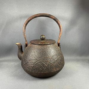 龍文堂造　鉄瓶　茶道具　煎茶道具　鉄製　金属工芸　重さ1.5kg