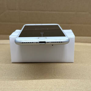 iPhone7 シルバー【ジャンク品：通電可、OS起動せず、リストア不可、部品取得用】の画像9