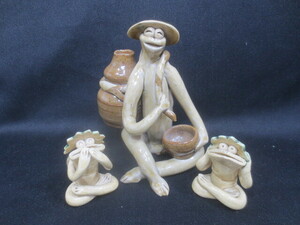 ◆陶器製 カエルの置物 まとめて 3点◆蛙 飾り 刻印有り