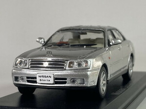 [ジャンク] ニッサン グロリア Nissan Gloria (2001) 1/43 - アシェット国産名車コレクション Hachette