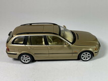 [改] BMW 318i Touring 1/43 - ミニチャンプス Minichamps_画像6