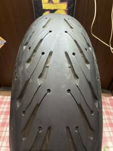 中古MCタイヤ 2023年製造 MICHELIN 2CT+ ROAD5 GT 180/55ZR17 パンク修理痕あり ミシュラン ロード5 180 55 17 0723 M3083