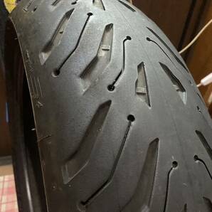 中古MCタイヤ 2022年製造 MICHELIN 2CT+ ROAD6 GT 180/55ZR17 ミシュラン ロード6 180 55 17 1222 M3103の画像3