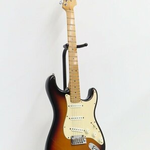 ♪♪Fender American Standard Stratocaster 2000年製 エレキギター ストラトキャスター フェンダー ケース付♪♪020872001m♪♪の画像2